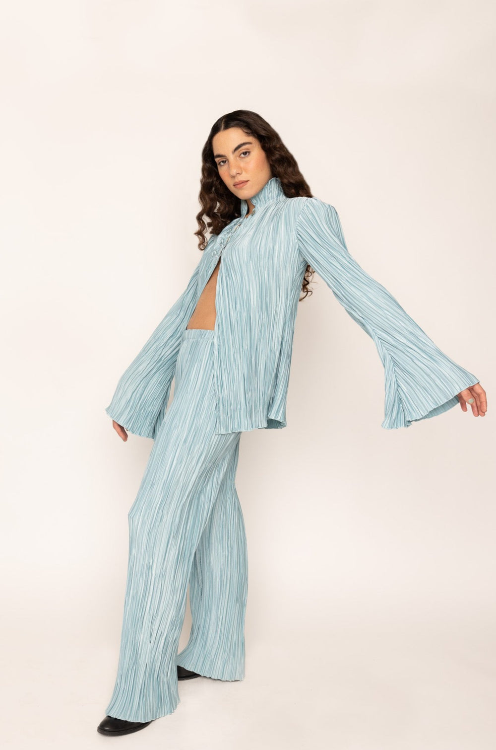 PLEATED PANTS BLUE