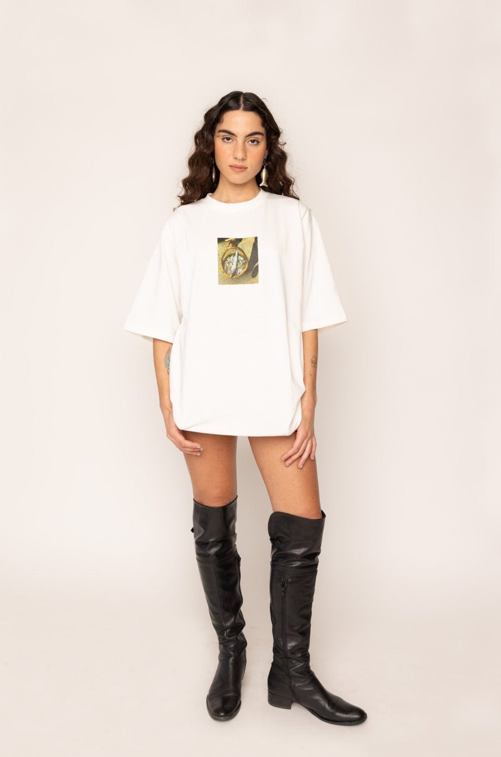 GRAPHIC TEE