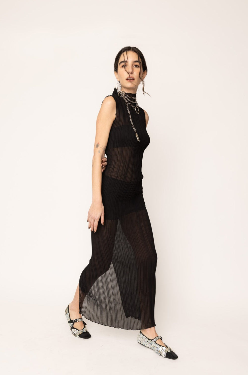 PLEATED DRESS BLACK